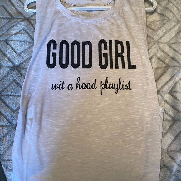 White tank - Picture 1 of 2